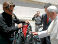 Папа римский отдал на благотворительность подаренный мотоцикл Harley Davidson