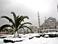 В Турции из-за сильного снегопада отменили около 100 авиарейсов
