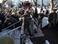 Митингующие штурмуют офис Партии регионов в Киеве