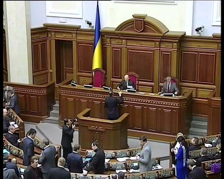 Рада разрешила возобновить призыв в украинскую армию (видео)