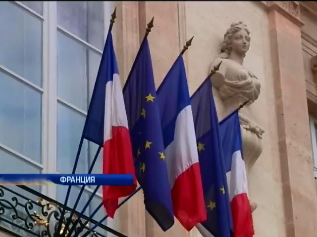 Политдайджест: Франция предрекает Украине гражданскую войну, если выборы не состоятся (видео)