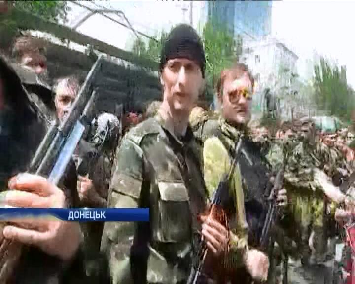 Сепаратисты сорвали выборы в Донецке и Луганске (видео)