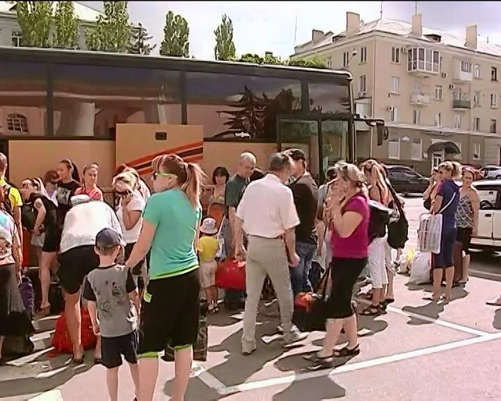 Терористи вивезли 15 дiтей-сирiт до Росii (видео)