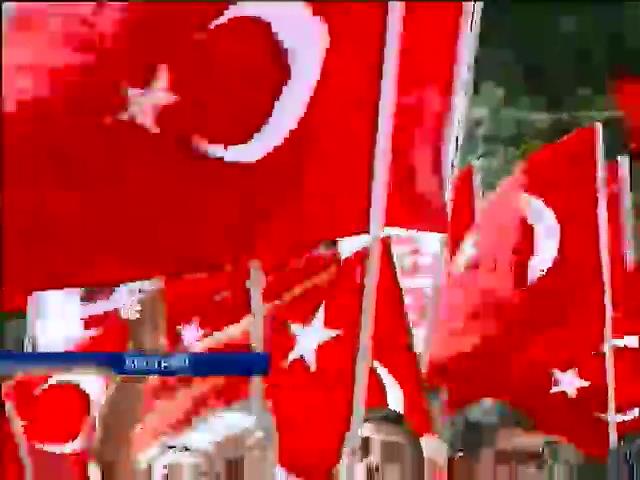В Вене турки встретили Эрдогана митингами (видео) (видео)