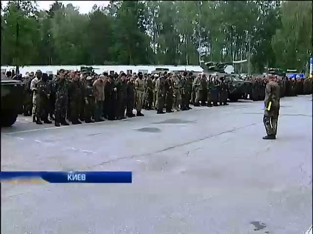 Батальоны "Азов" и "Донбасс" пополнили 650 новобранцев (видео) (видео)
