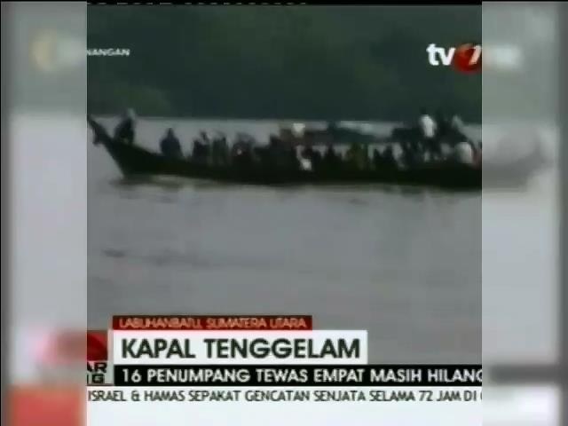 На рiчцi в Iндонезii перекинулось судно: 10 людей загинуло (видео)