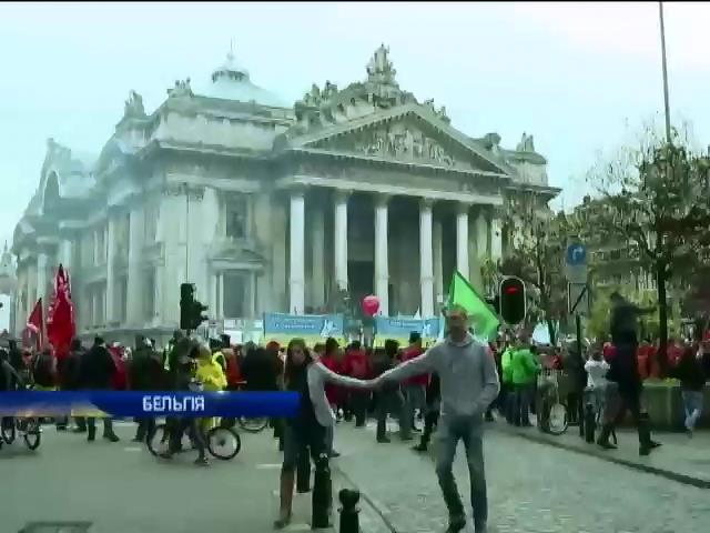 У Бельгii проти демонстрантiв полiцiя застосувала сльозогiнний газ i водомети (видео)