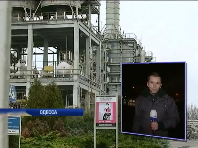 На Одесском НПЗ сливают нефтепродукты на миллионы долларов (видео)