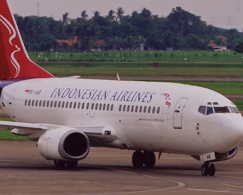 Малазийский лайнер Air Asia мог утонуть (видео)