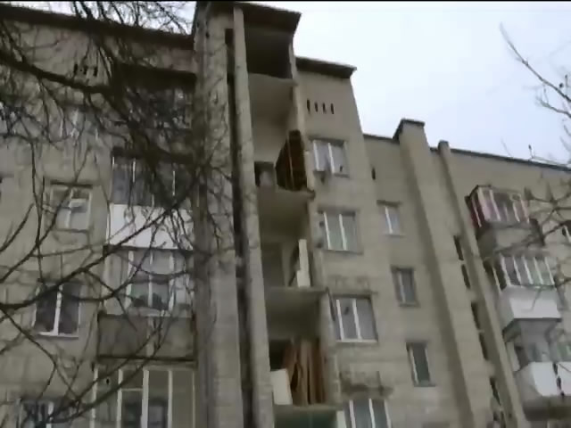 В Ходорове рухнула стена 5-этажного дома (видео)