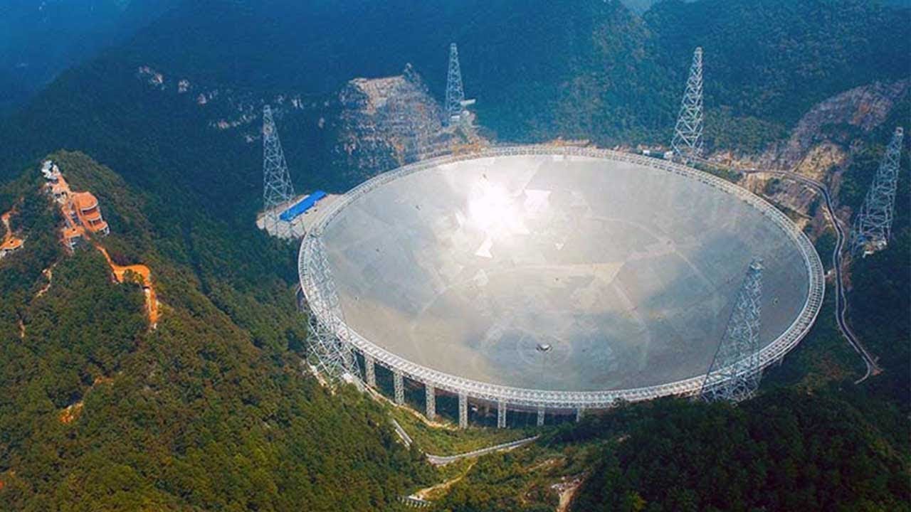 Самый чувствительный в мире радиотелескоп  FAST