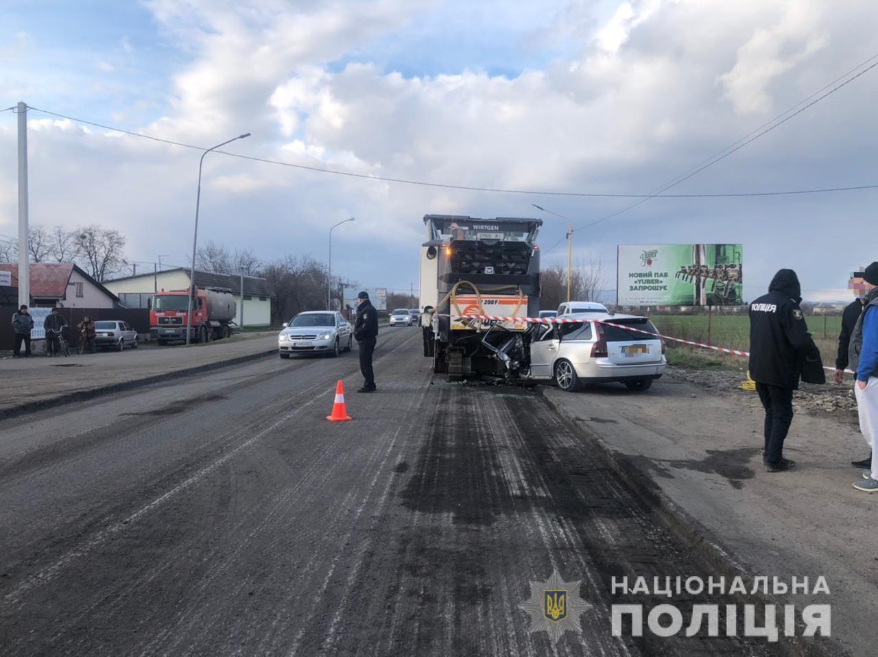 В Закарпатской области между селами Холмок и Рузаевка произошло смертельное ДТП