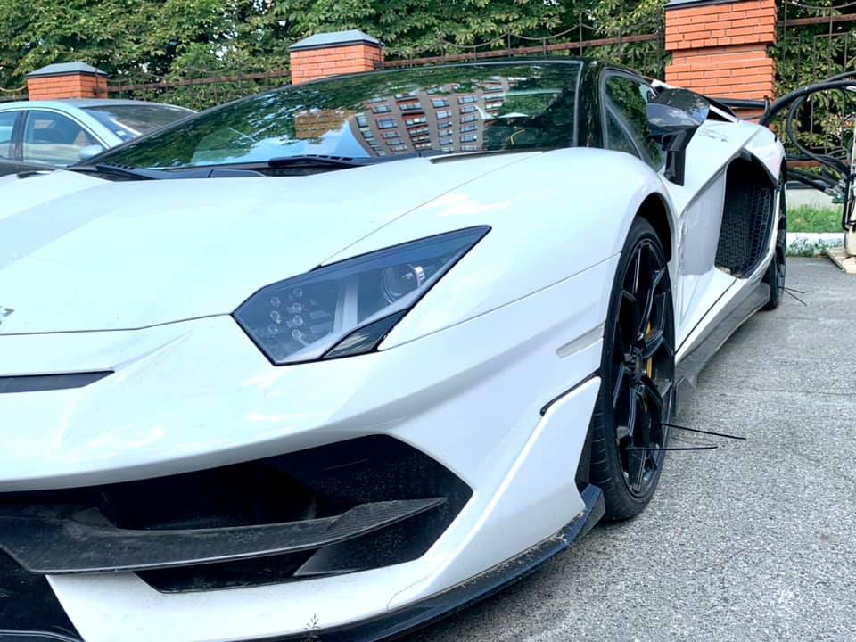 В Киеве арестовали "евробляху" Lamborghini Aventador за 600 тысяч евро