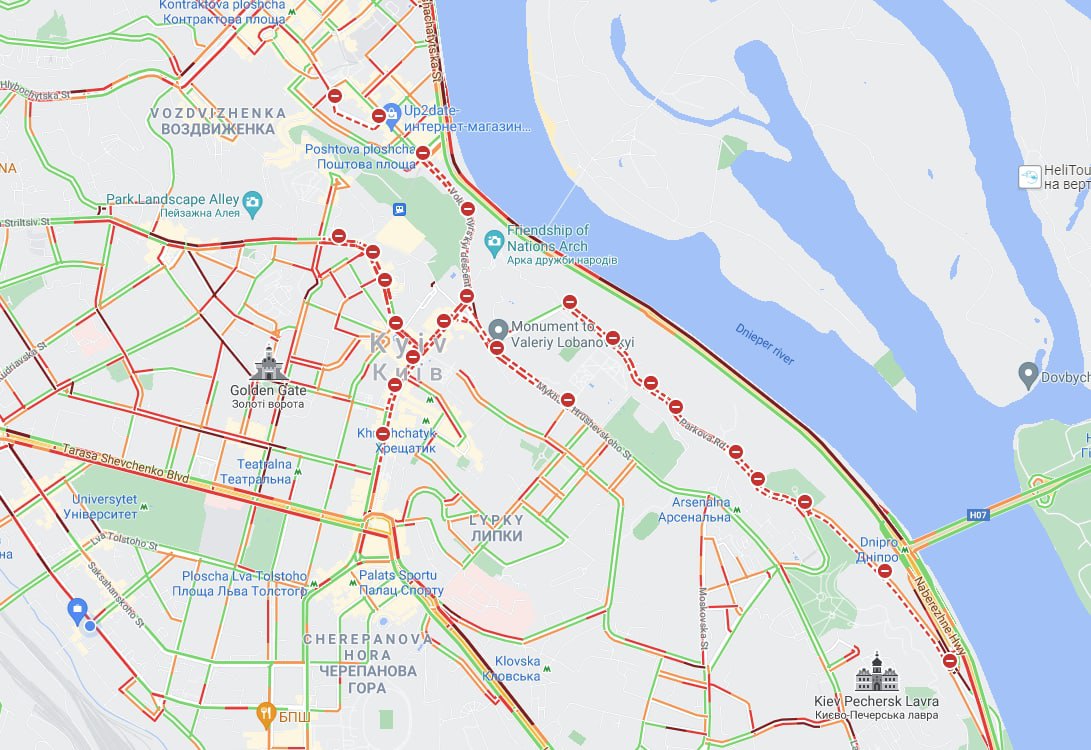 Центр Киева сковали огромные пробки: что произошло