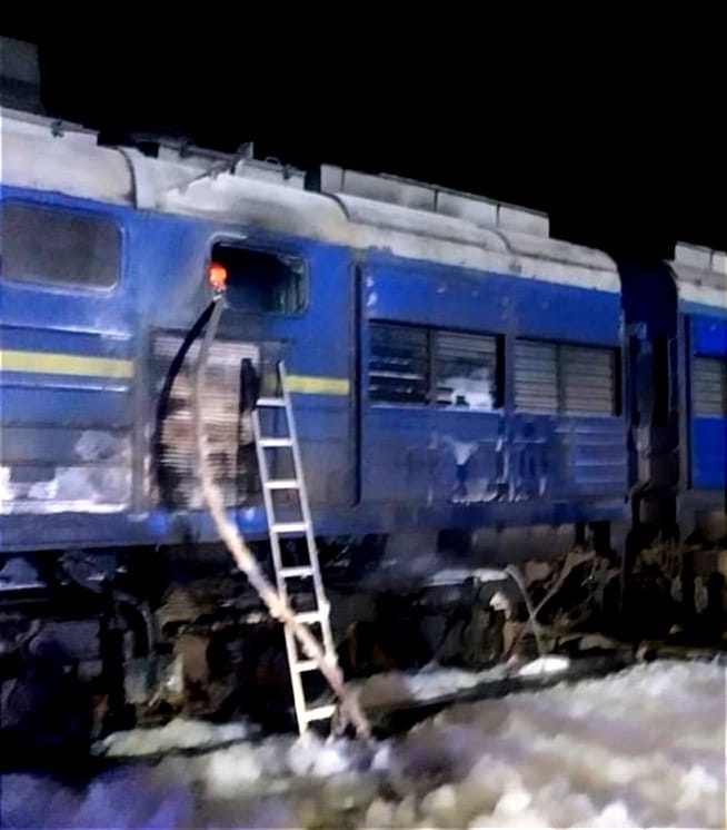 В Николаеве горел пассажирский поезд "Киев-Херсон"