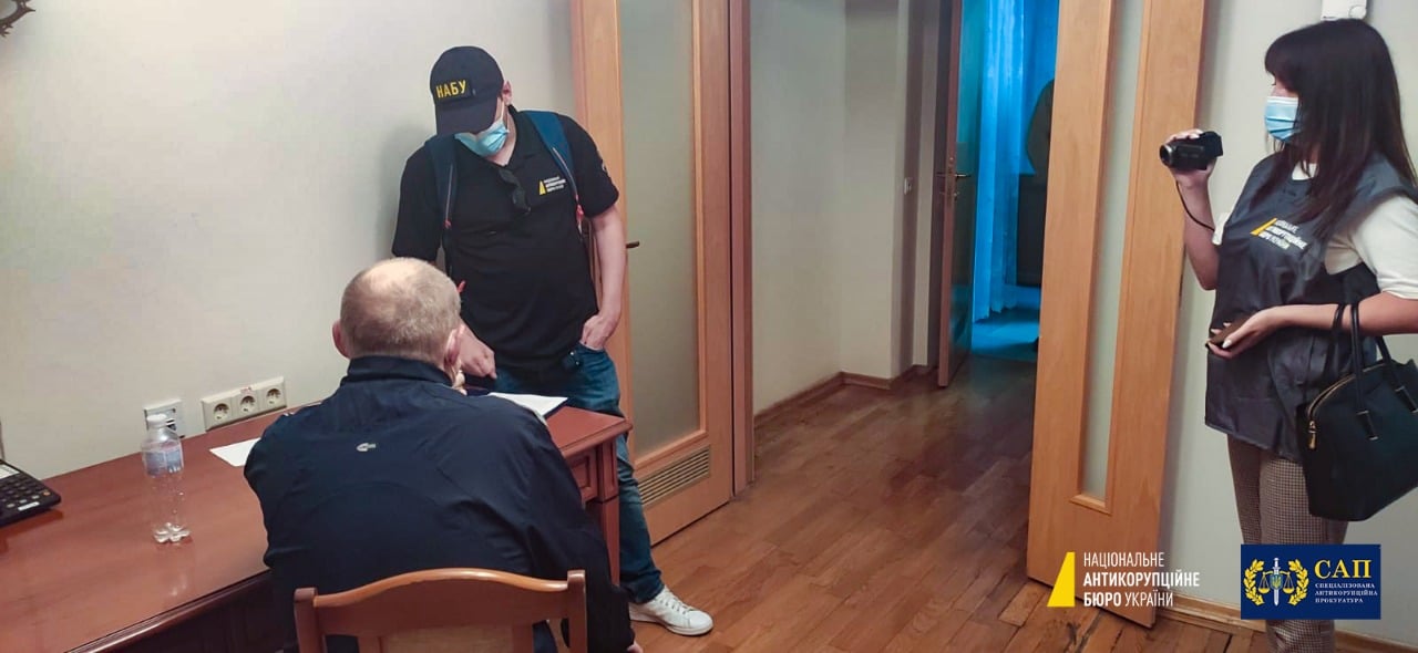 Детективы НАБУ задержали Чауса в больнице "Феофания"