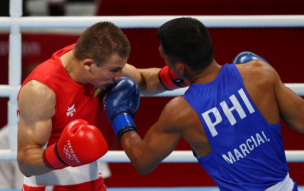 Украинский боксер Александр Хижняк пробился в финал Олимпиады
