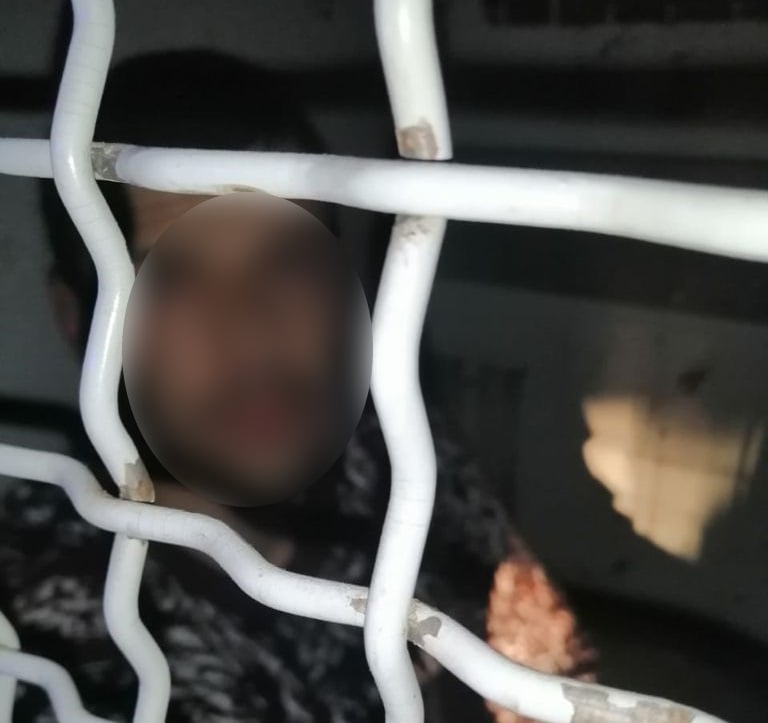 Под Киевом мужчина забрался ночью в чужой дом и с ножом напал на детей