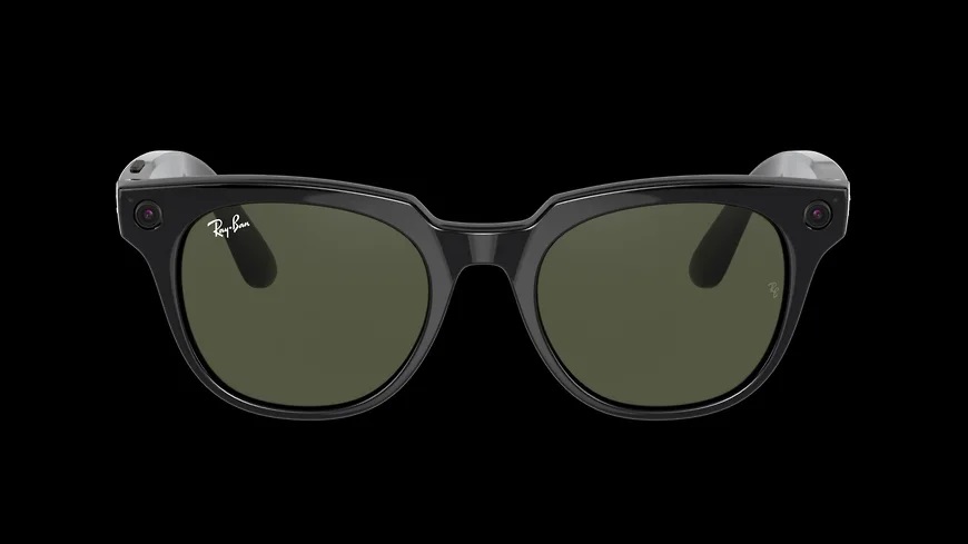 Facebook и Ray-Ban представили "умные очки" со встроенными камерам