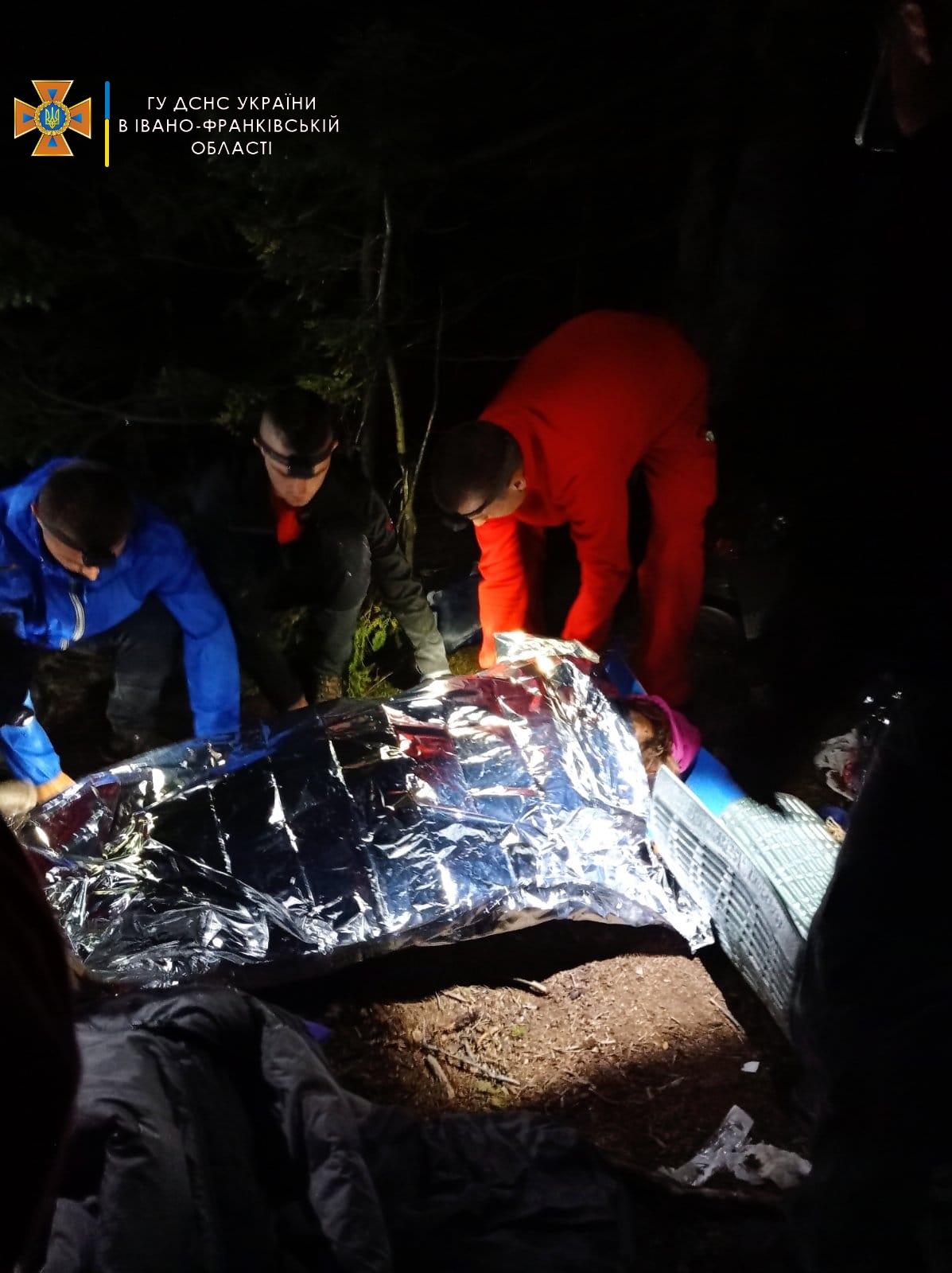 В Карпатах погибли двое туристов, четверо ранены 
