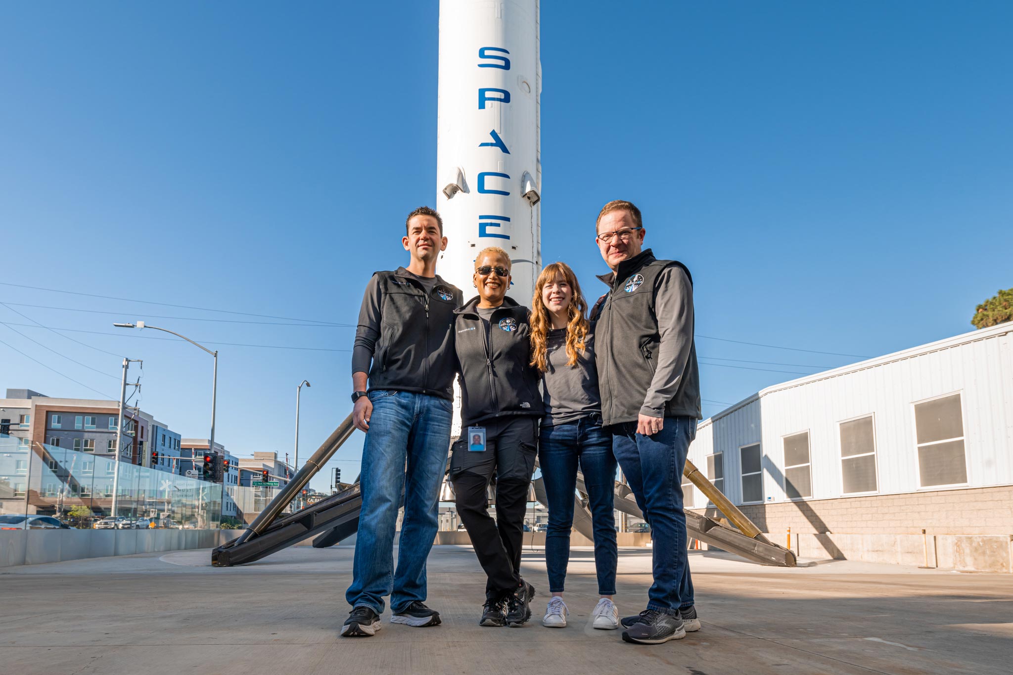 Экипаж миссии SpaceX Inspiration 4