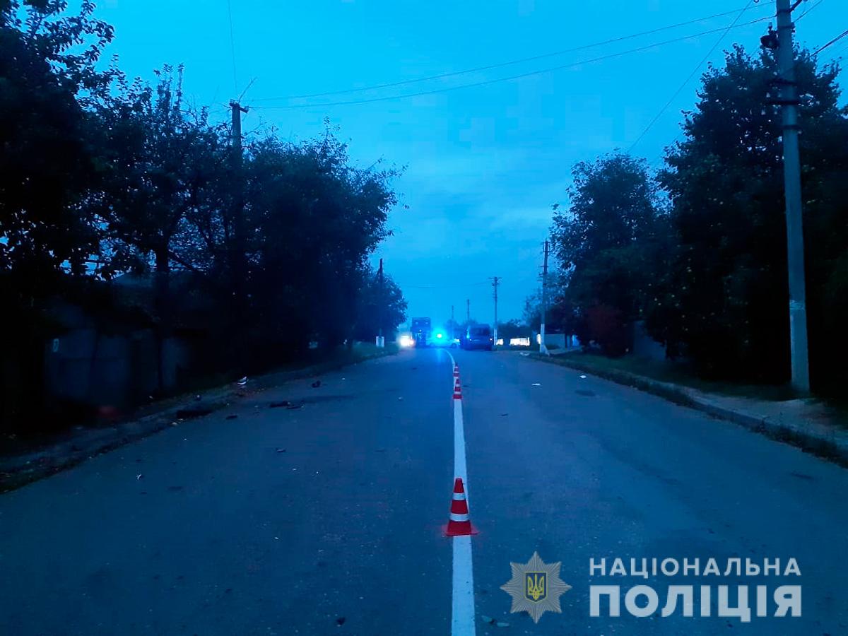 Под Черновцами мотоцикл врезался в микроавтобус: погибли двое парней