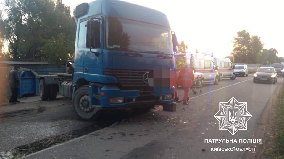 Под Киевом в ДТП погибли два человека