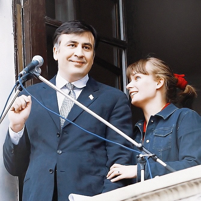 Жена Сааакашвили прокомментировала его роман с Лизой Ясько
