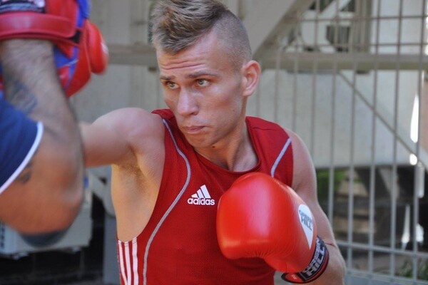 Чемпион Украины по боксу погиб под колесами трамвая