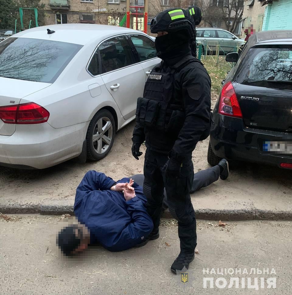 В Киеве задержали банду, которая "кошмарила" жителей Оболони