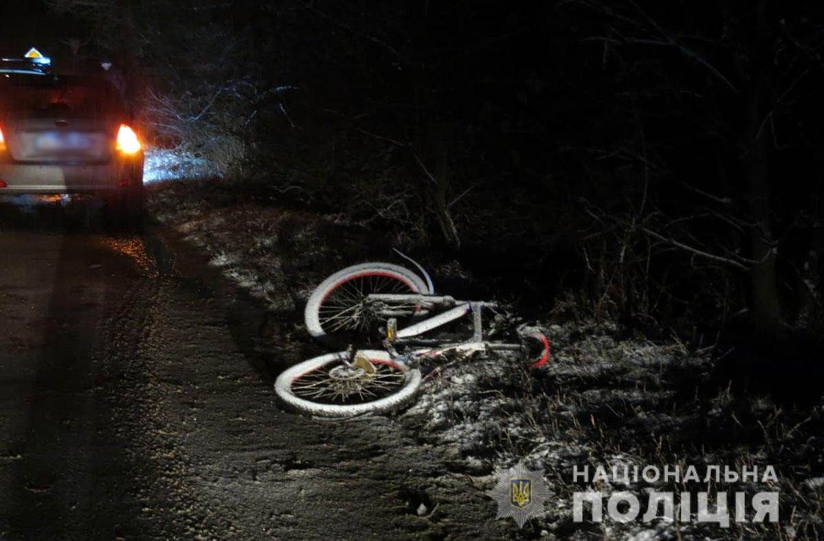 В Славянске пьяный мужчина угнал автобус и сбил велосипедиста