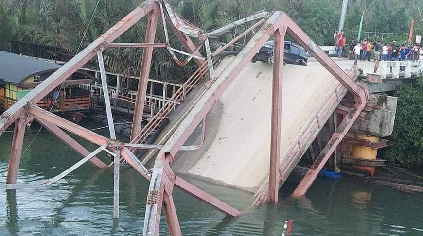 На Філіппінах внаслідок обвалу мосту загинукли чотири людини
