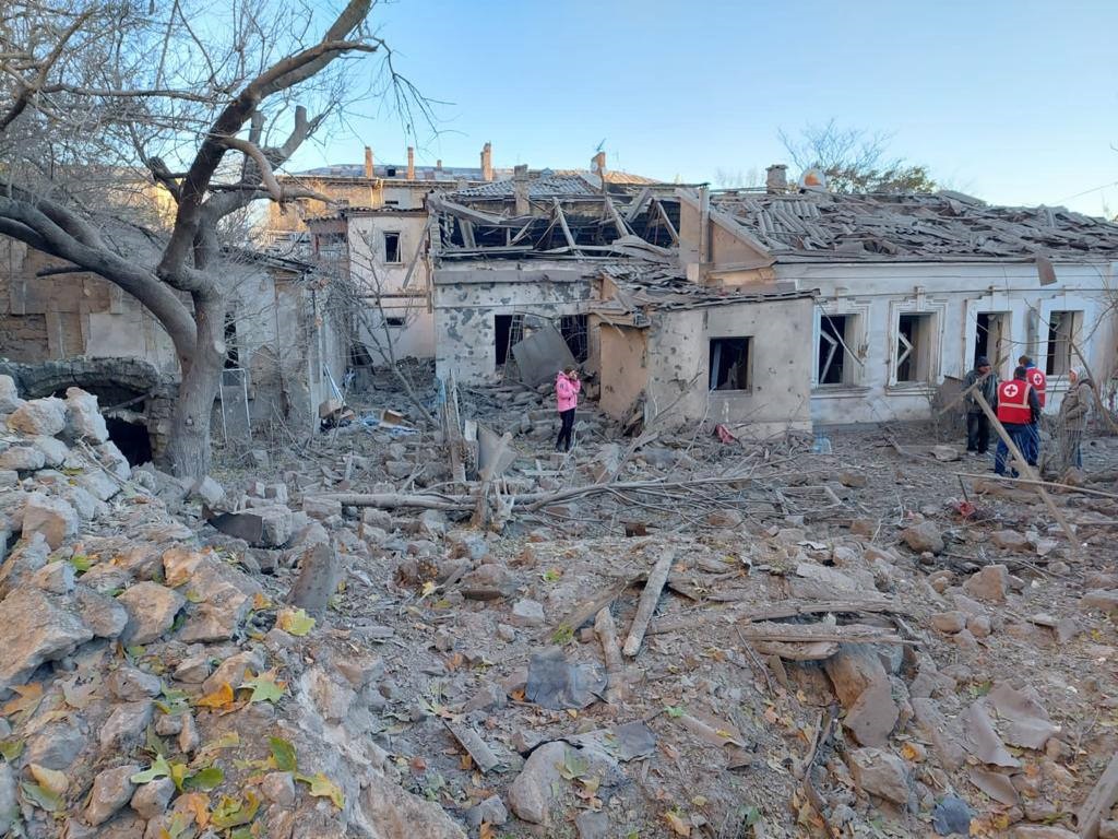 Ракетний обстріл Миколаєва: зруйновані гімназія та коледж