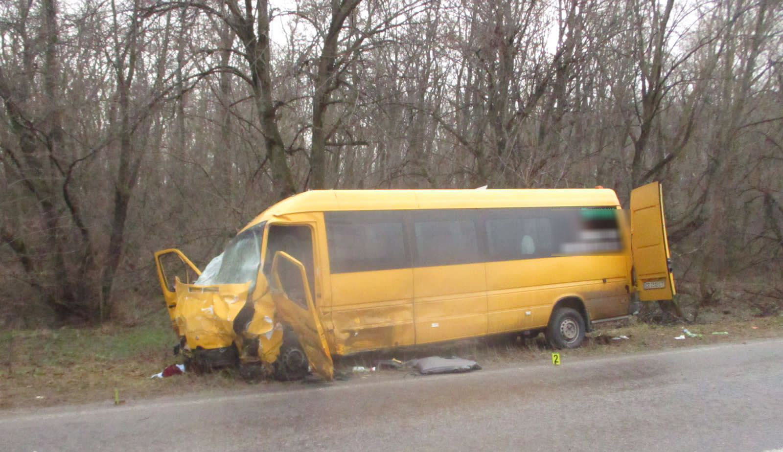 На Вінниччині у ДТП з автобусом загинули жінка та дитина