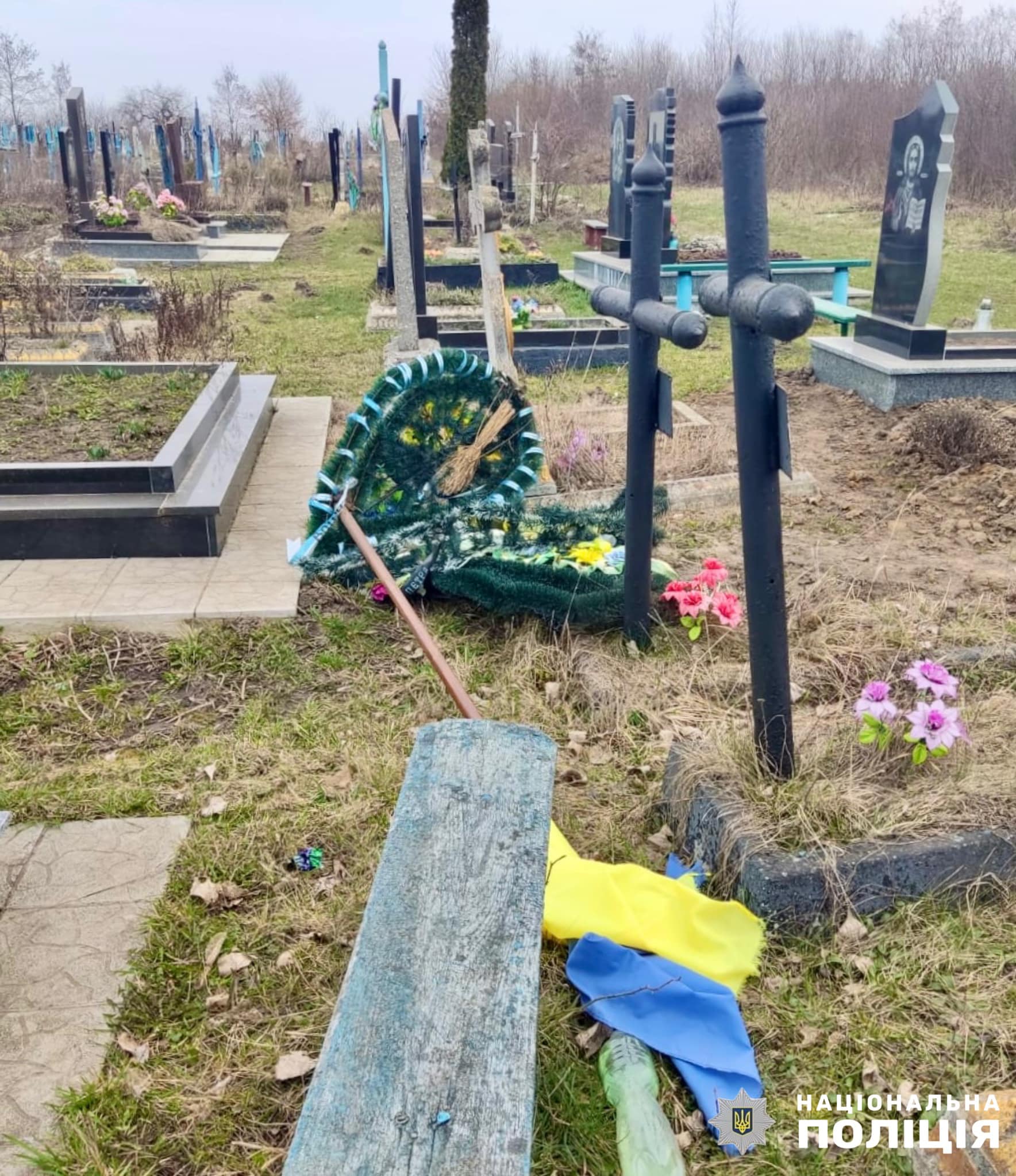 На Житомирщині чоловік через ревнощі скоїв наругу над могилою над могилою військового
