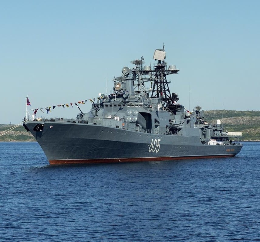 У Баренцевому морі палає російський бойовий корабель "Адмирал Левченко" - Плетенчук