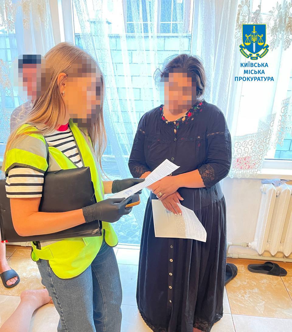 У Молдові затримали шахраїв, які привласнили 46 млн грн на авто та дрони для ЗСУ