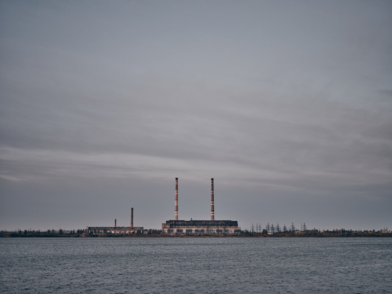 Росіяни пошкодили дамбу Курахівського водосховища