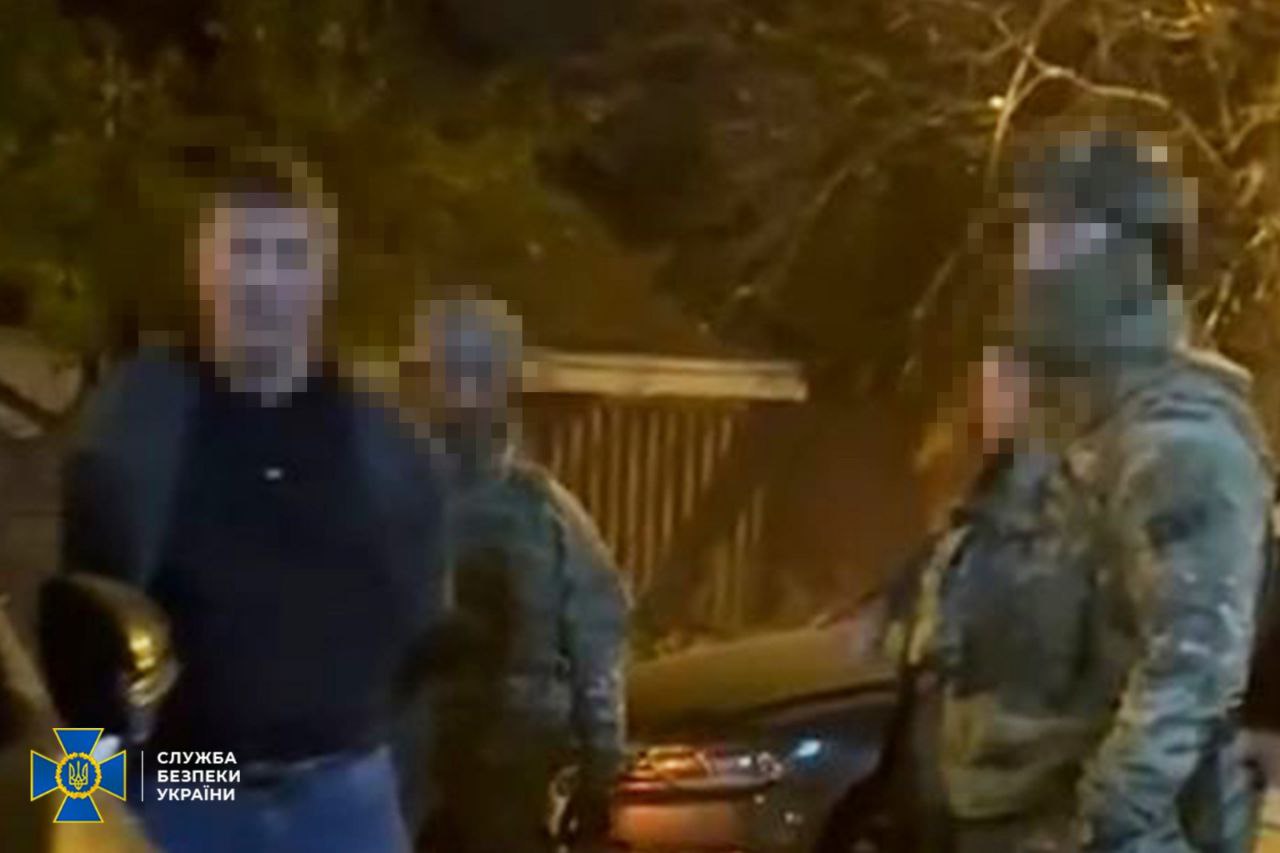 На Дніпропетровщині затримали банду рекетирів, яку очолював місцевий депутат 