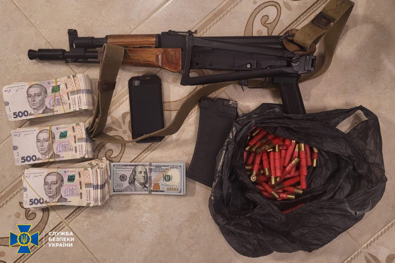 На Дніпропетровщині затримали банду рекетирів, яку очолював депутат місцевої ради