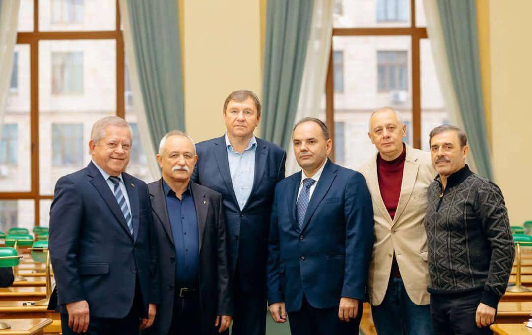 "Після перемоги нам необхідно буде заново будувати країну - за прогресивними зразками, які сьогодні існують у передових країнах" - Віталій Барвіненко