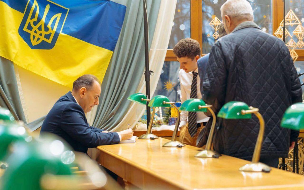 "Після перемоги нам необхідно буде заново будувати країну - за прогресивними зразками, які сьогодні існують у передових країнах" - Віталій Барвіненко
