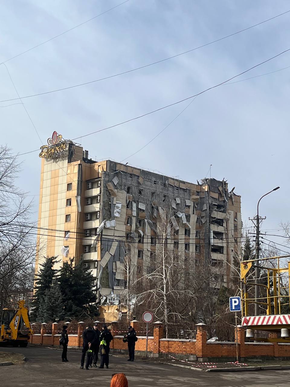 Росія знищила всі готелі у Кривому Розі - Зеленський