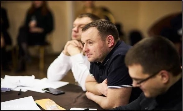 Журналісти звинуватили НАЗК та столичний суд у покриванні детектива-мільйонера НАБУ