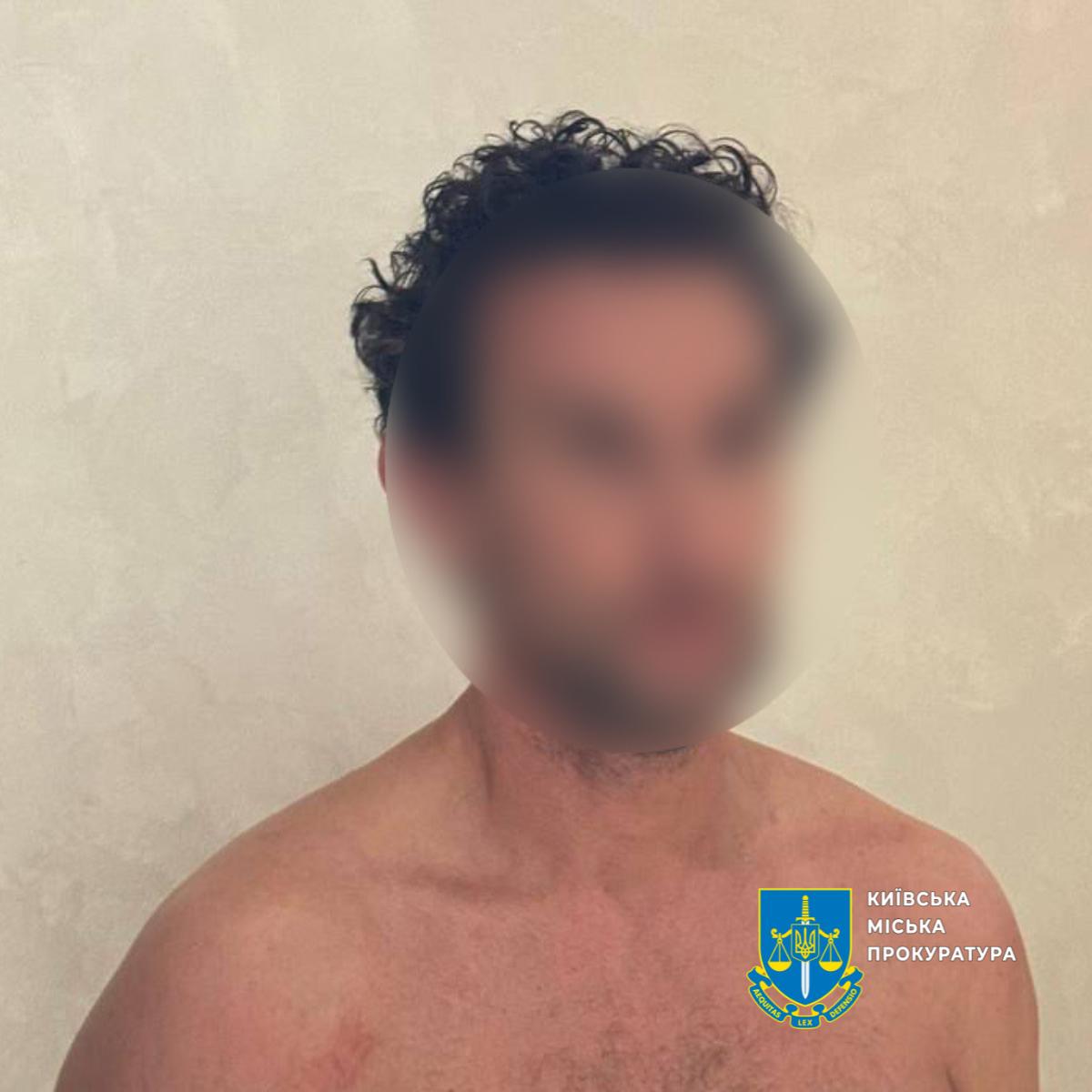 У центрі Києва з автомобіля обміну валют украли 15 мільйонів