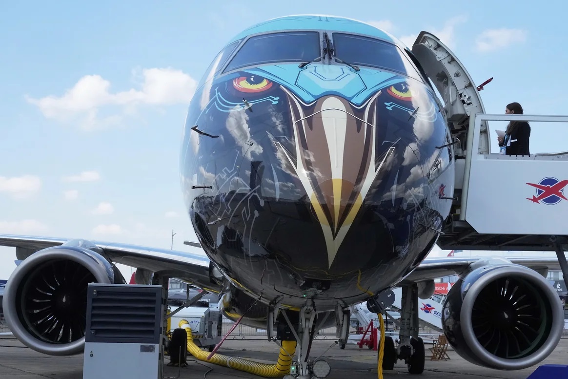 Літак Embraer E2 компанії Embraer