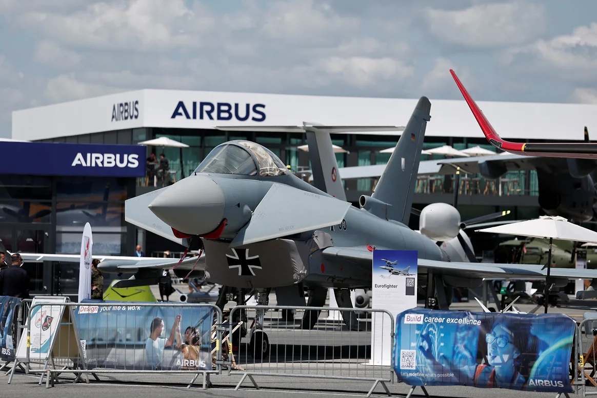 Винищувач Eurofighter Typhoon компанії Eurofighter