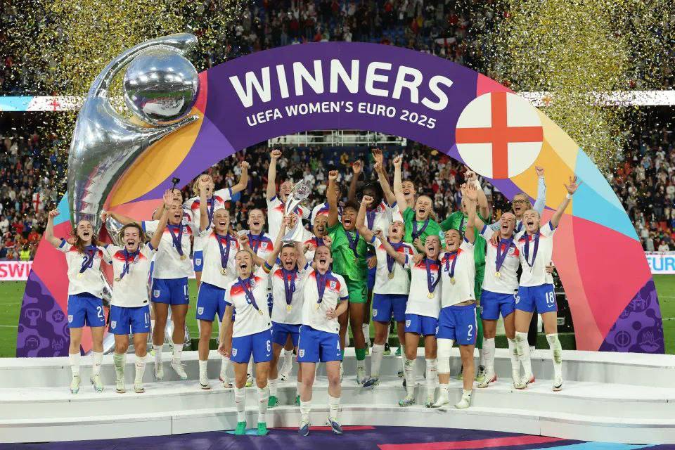 Жіноча збірна Англії виграла Чемпіонат Європи з футболу