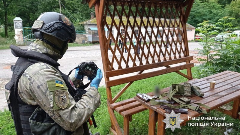 На Вінниччині під час переговорів з поліцією застрелився вбивця подружжя пенсіонерів