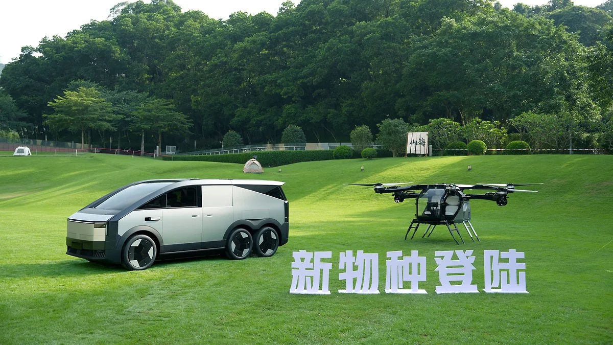 Два летючі автомобілі Xpeng зіткнулися у повітрі в Китаї